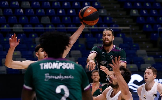 El Unicaja pierde ante el Real Madrid y cierra una temporada desastrosa