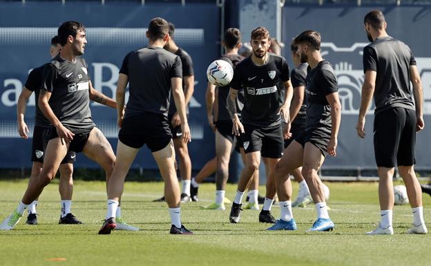 El Málaga, a por una alegría en su última salida del curso