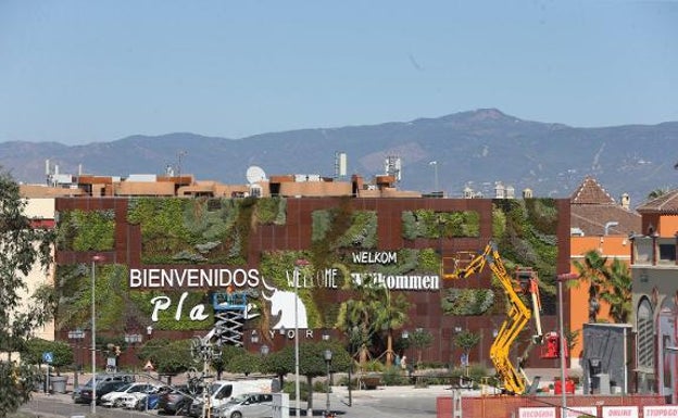 Málaga se queda por ahora sin libertad horaria comercial