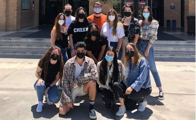 Estudiantes de Psicología usan Instagram y Tik Tok para ayudar a alumnos de ESO y Bachillerato