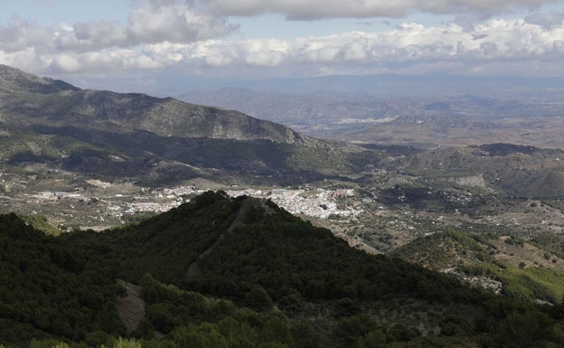 La Diputación de Málaga y la Mancomunidad impulsan un plan de 4 millones para el desarrollo turístico de la Sierra de las Nieves