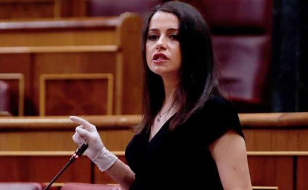 Arrimadas critica los indultos que planea el Gobierno por legitimar el separatismo