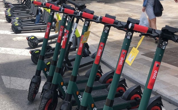 Málaga ya tiene tres empresas de alquiler de patinetes eléctricos con autorización municipal