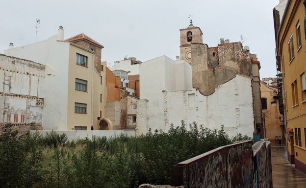 La delegación de Cultura da vía libre a un hotel de cinco estrellas frente a la iglesia de Santiago