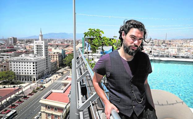 Oliver Laxe: «Dentro de poco, la vida en el campo será la única salida»