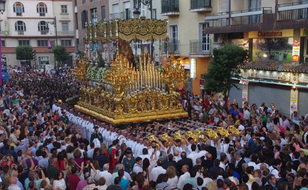 Esperanza, Dolores de la Expiración, Mena, Pollinica, Sepulcro y el Resucitado, en la procesión magna del Centenario