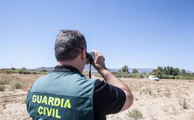 Localizan a un fugitivo buscado por Interpol en una casa okupa en la Costa del Sol
