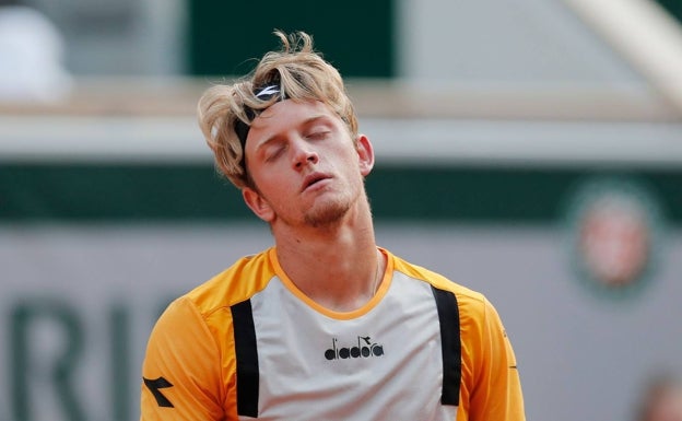 Davidovich, impotente ante Zverev