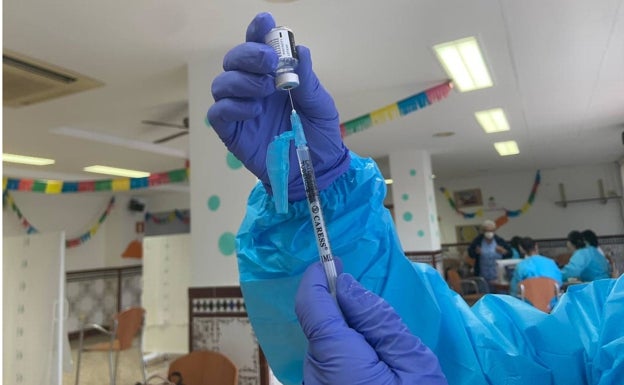 Málaga supera el millón de dosis contra el Covid y la cifra de 368.000 personas con la vacuna completa