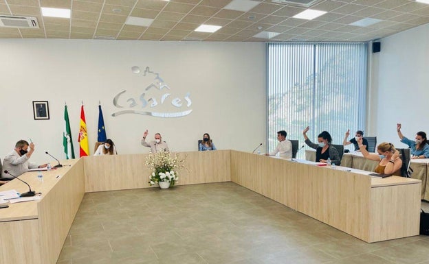 Casares ofrecerá becas de formación en carpintería para desempleados con menos recursos