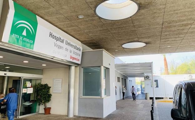 Un paciente rompe la nariz a un médico en urgencias del Clínico