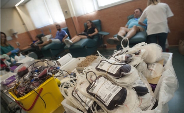 El CRTS hace un llamamiento urgente a donar sangre en Málaga: solo hay reservas para un día