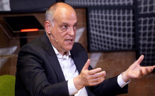 Tebas vislumbra la posibilidad de empezar la Liga con hasta un 70% de público en los estadios