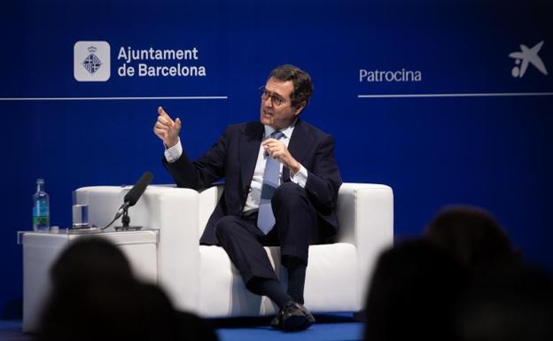 El respaldo de la patronal a los indultos da aire a Sánchez