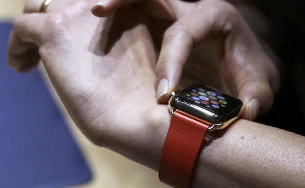 La OCU alerta de los riesgos que conllevan ciertas funciones de los relojes  inteligentes | Diario Sur