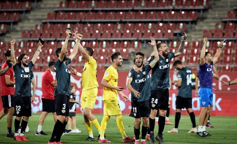 Vídeo: El Rayo hace la machada en Girona y asciende a Primera