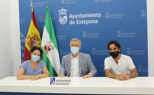 El guitarrista Daniel Casares y la cantaora Rocío Bazán actuarán este sábado en Estepona junto a la Orquesta Filarmónica de Málaga