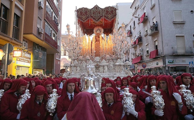 Zamarrilla no aprueba que su Dolorosa participe en la exposición de la Catedral porque va a ser restaurada