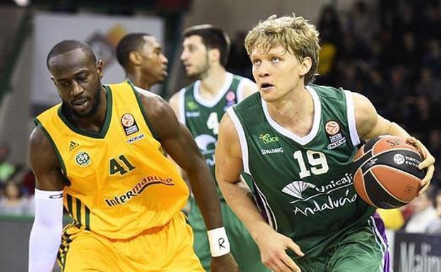 Kuzminskas puede volver a la ACB, pero el Unicaja no ejercerá su derecho de tanteo