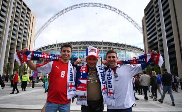 Mucha PCR, poca mascarilla y grandes contradicciones