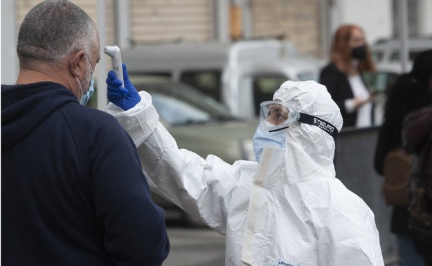 La tasa de contagios de Covid de Málaga sube 11,5 puntos durante el fin de semana y supera a la media andaluza