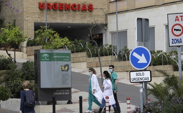 Detenida una paciente por agredir a un médico de urgencias del Hospital Regional de Málaga