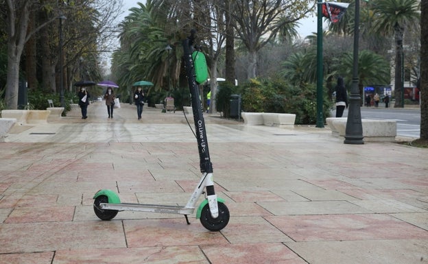 La grúa municipal de Málaga ya podrá retirar patinetes de la vía pública