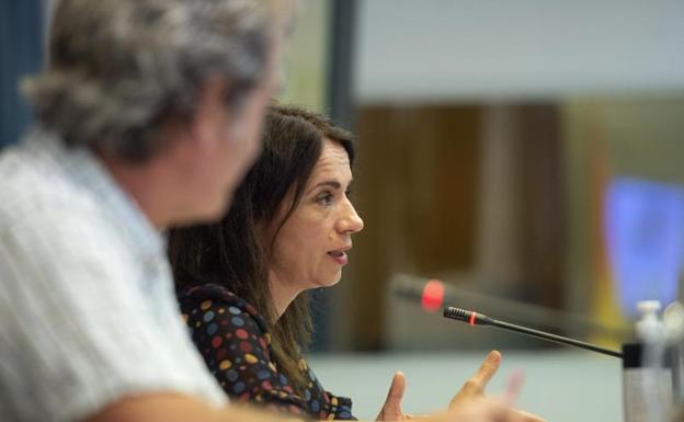 Sanidad alerta: los jóvenes pueden contagiar a mayores vacunados, pero no inmunizados todavía