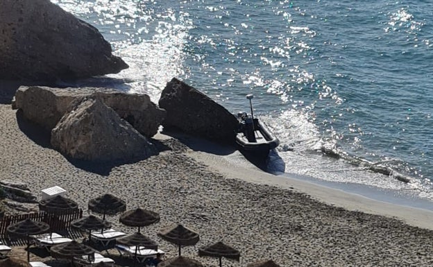 Tres detenidos al interceptar un alijo de hachís en Nerja