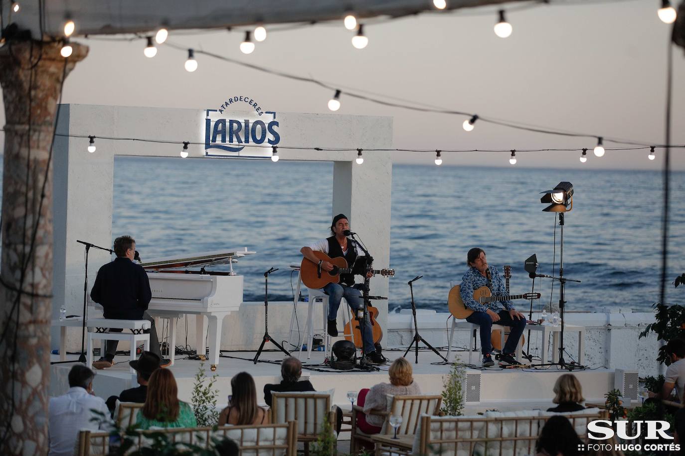 Los Secretos resucitan a Enrique Urquijo ante un ejército de 'influencers'