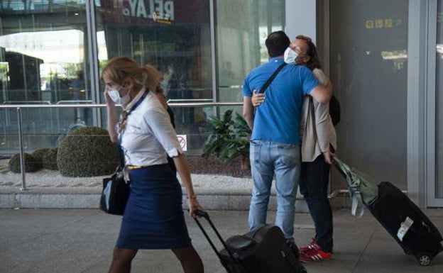 Aviso de la Seguridad Social: Nuevo servicio a los españoles residentes en el extranjero que viajan a España