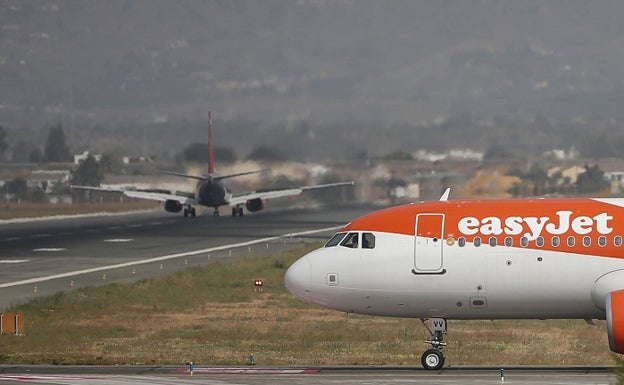 Las reservas de vuelos de Reino Unido a Málaga se cuadruplican tras el anuncio de eliminar la cuarentena a los británicos vacunados