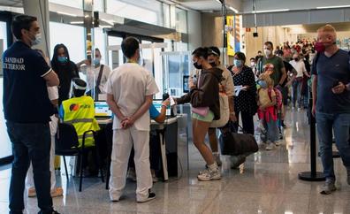 La apertura al turismo extranjero solo logra 2 millones de viajeros en junio