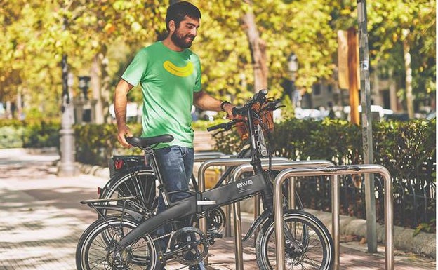 Cabify lanza en Málaga un nuevo servicio de alquiler de bicicletas