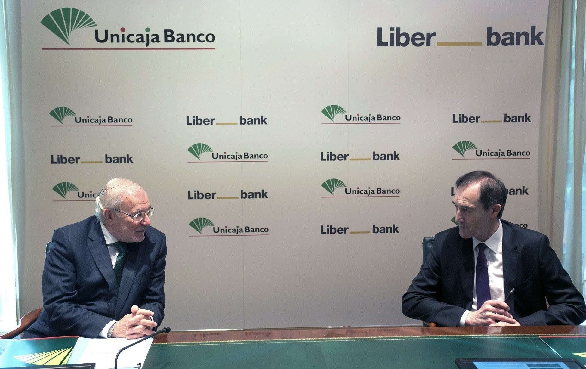 El Gobierno da la autorización definitiva a la fusión de Unicaja Banco y Liberbank