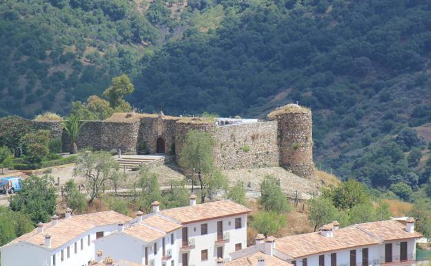 Benadalid, la villa del castillo que vigila el Bajo Genal