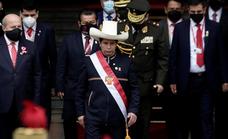 Castillo promete a los peruanos «no defraudarles» con su «Gobierno del pueblo»