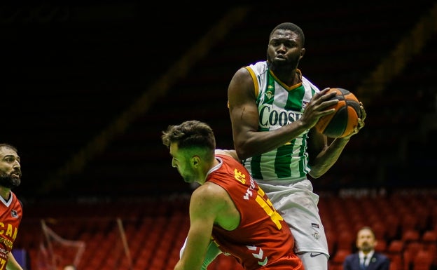 Donta Hall jugará en el Mónaco ante la indefinición del Unicaja y Ndoye pasa a ser la primera opción