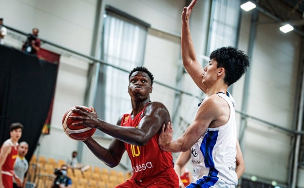 El malagueño Jeffrey Godspower deja la disciplina del Unicaja y jugará en el Ponferrada