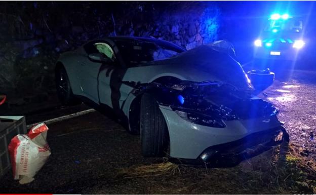 El youtuber malagueño Salva Verdugo, residente en Andorra, destroza su Aston Martin de 160.000 euros