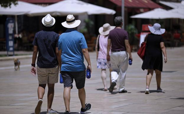 El terral volverá a elevar las temperaturas este fin de semana en Málaga