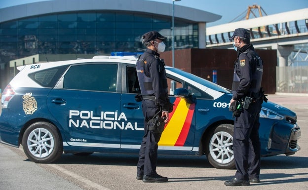 Detenido in fraganti por apuñalar a un hombre en Cruz de Humilladero