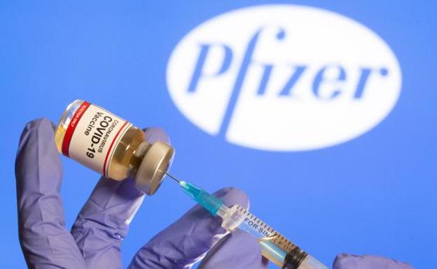 Un error con varias dosis de Pfizer obligará a volver a vacunar a algunas personas en España