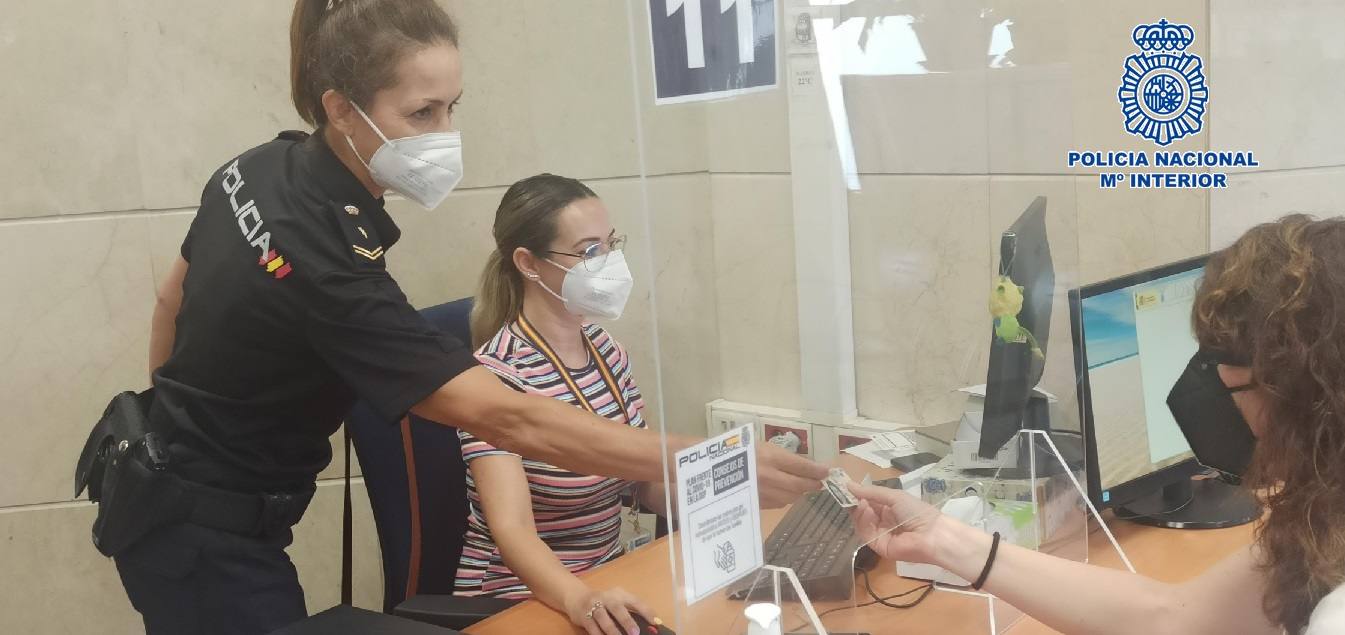 Málaga ya expide el DNI 4.0 o Europeo, obligatorio a partir de este 2 de agosto