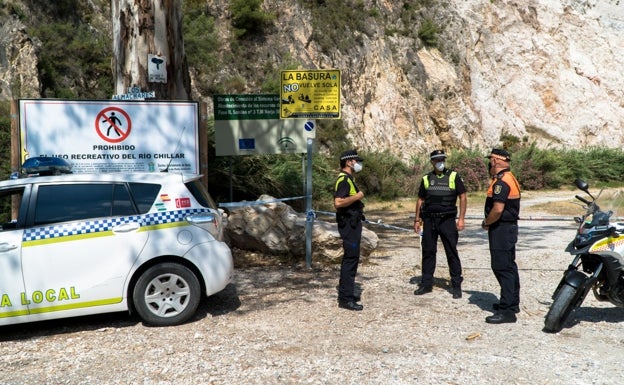 Nerja pide a la Junta que regule el uso recreativo del río Chíllar