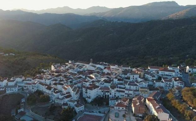 El municipio de Andalucía que supera la tasa de los 10.000 casos se encuentra en Málaga