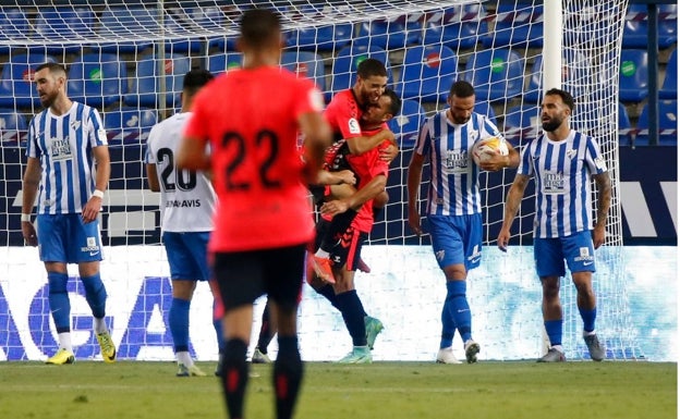 El Málaga, de menos a más, cierra la pretemporada con derrota en casa (0-1)