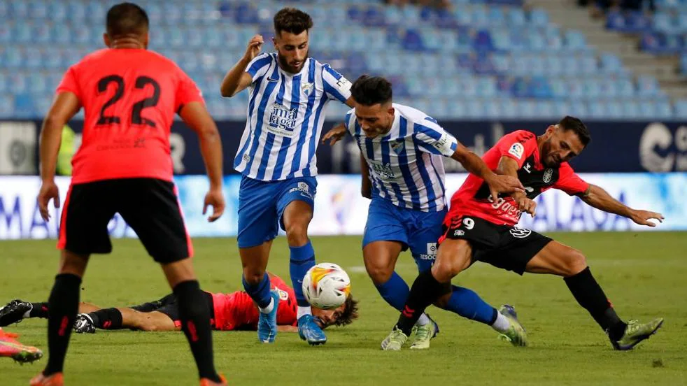 El Málaga pierde ante el Tenerife en La Rosaleda (0-1)