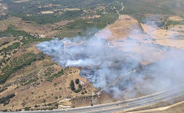 Estabilizado el incendio forestal entre Manilva y San Roque