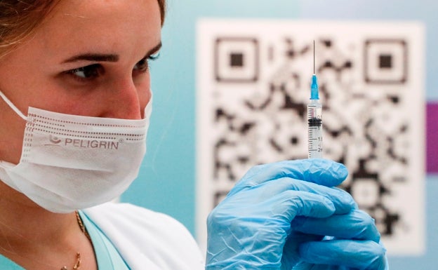 El «pase sanitario» comienza a ganar terreno en el mundo